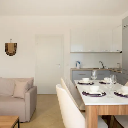 Debina By Tok شقة *